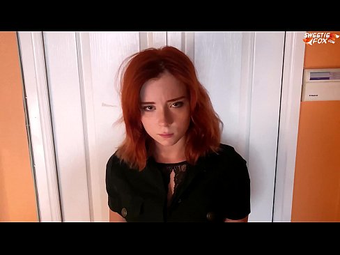 ❤️ O garda de seguridade castigou a unha muller bonita por roubo en tenda - Cum Na Boca ❌ Porno duro en nós ☑
